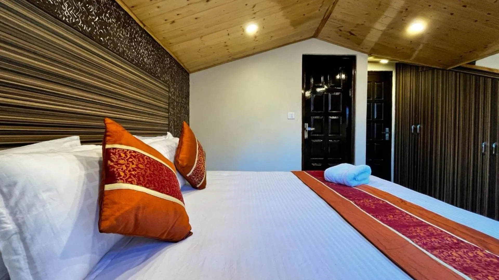 Shimla Mountain View Property Nirvana Rooms 0*,