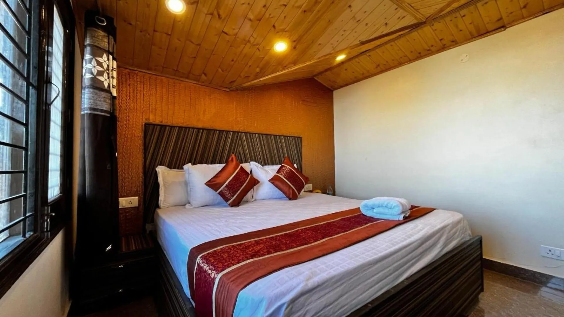 Shimla Mountain View Property Nirvana Rooms Hindistan